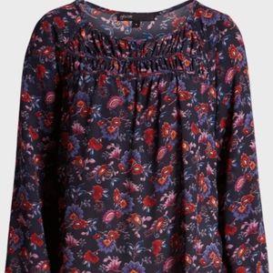 Gibson ruched long sleeved blouse